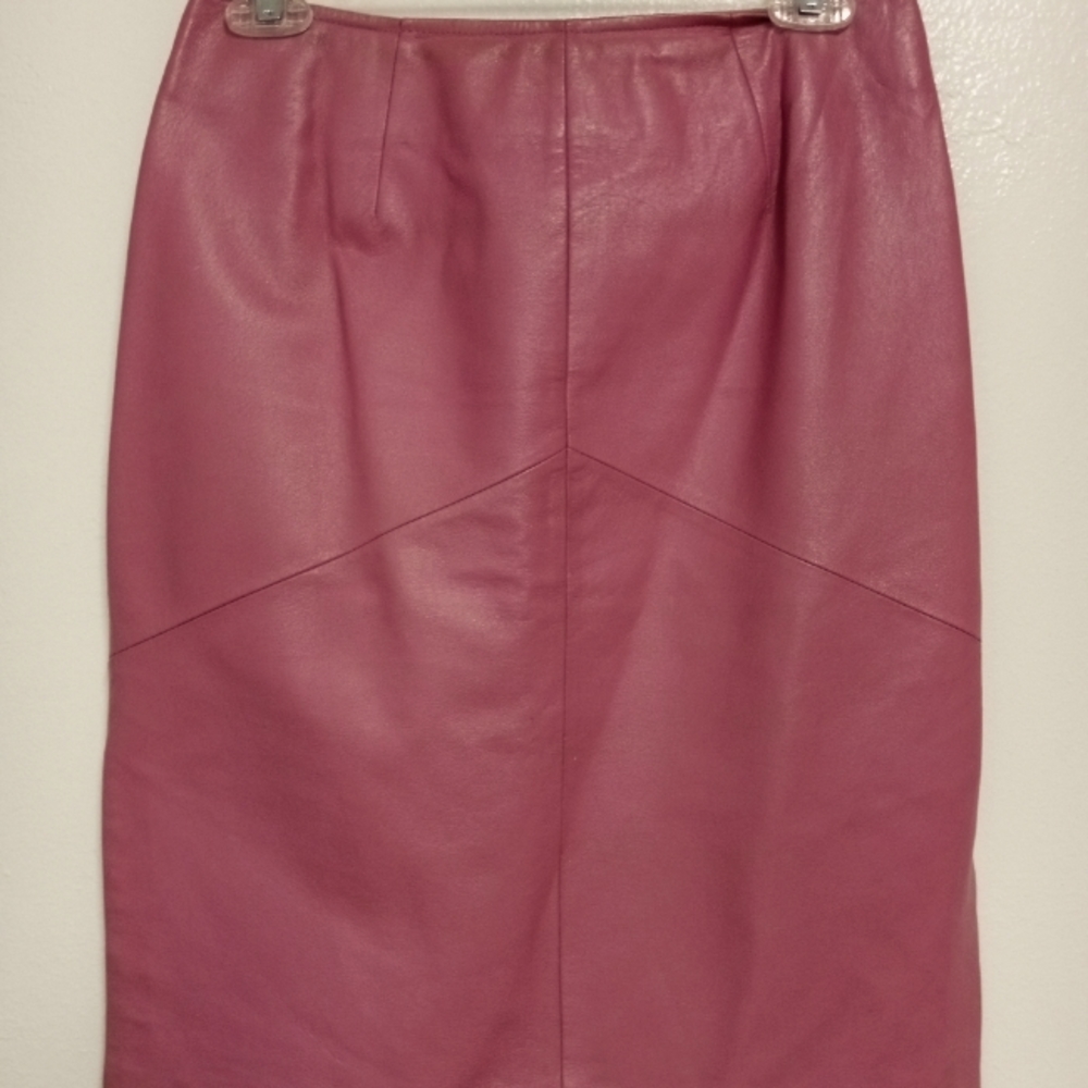 Newport News pink leather pencil skirt